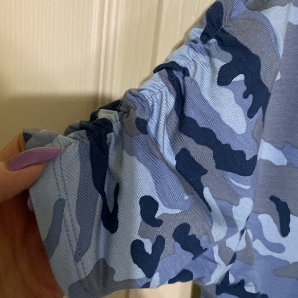 Cream , leopard print beautiful diff shades of blue. Ptp 20 length 40. Denmark - Picture 2 of 6